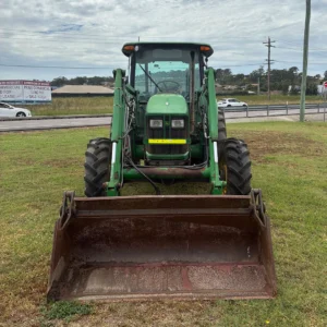 John Deere 5101E