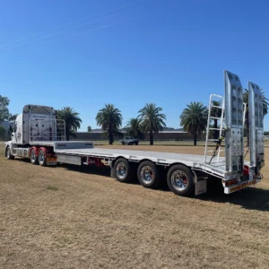 Freighter_Drop Deck Semi with Ramps - Double R Tamworth