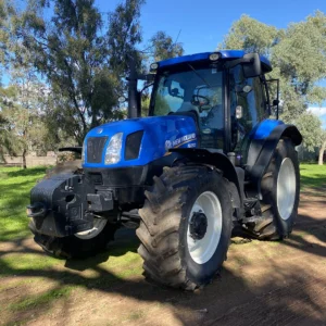 GUN13702 Used New Holland T6050